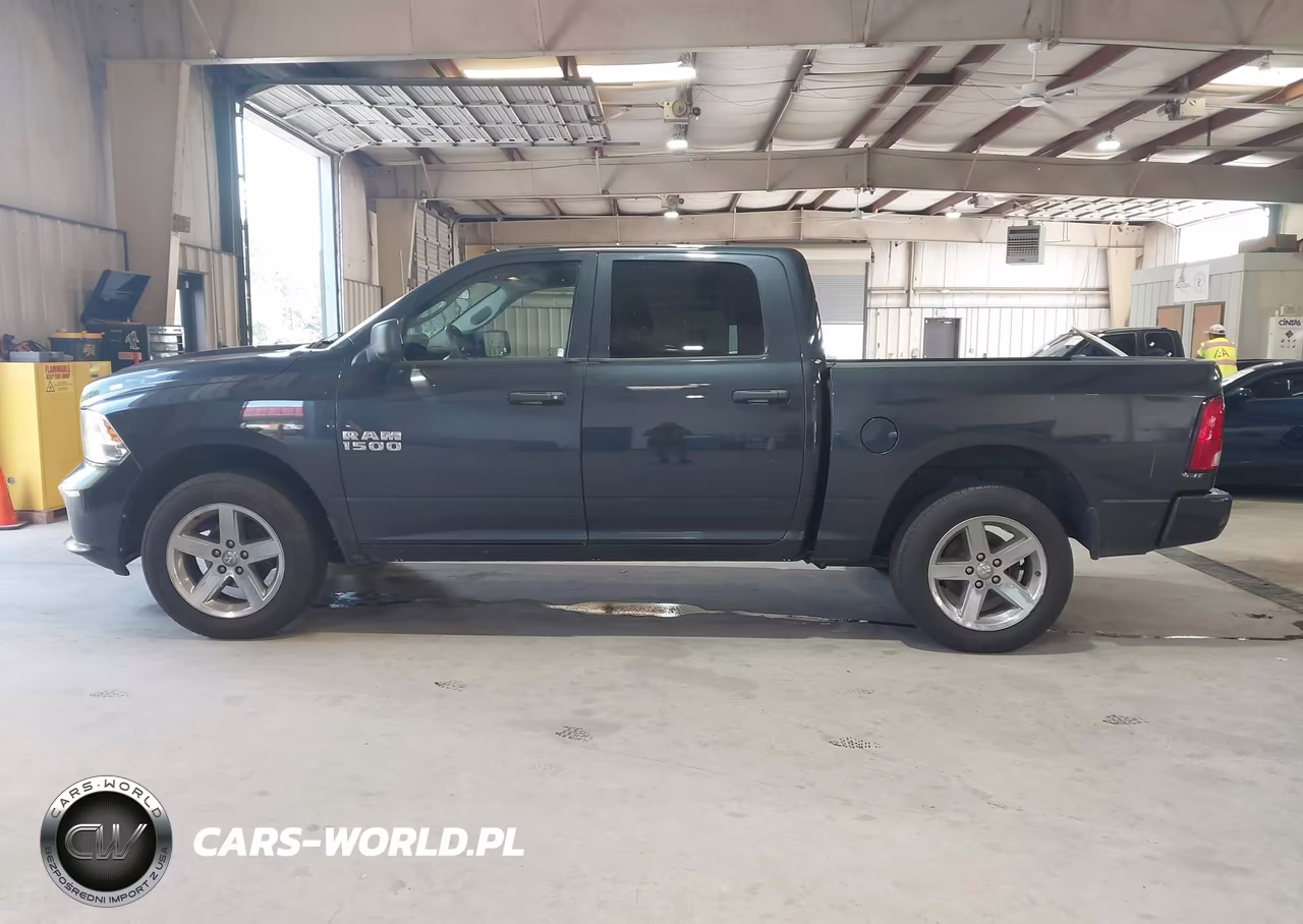 2018 Ram 1500 Express 4X4 5'7 Box VIN:3C6RR7KGXJG203515 - 14