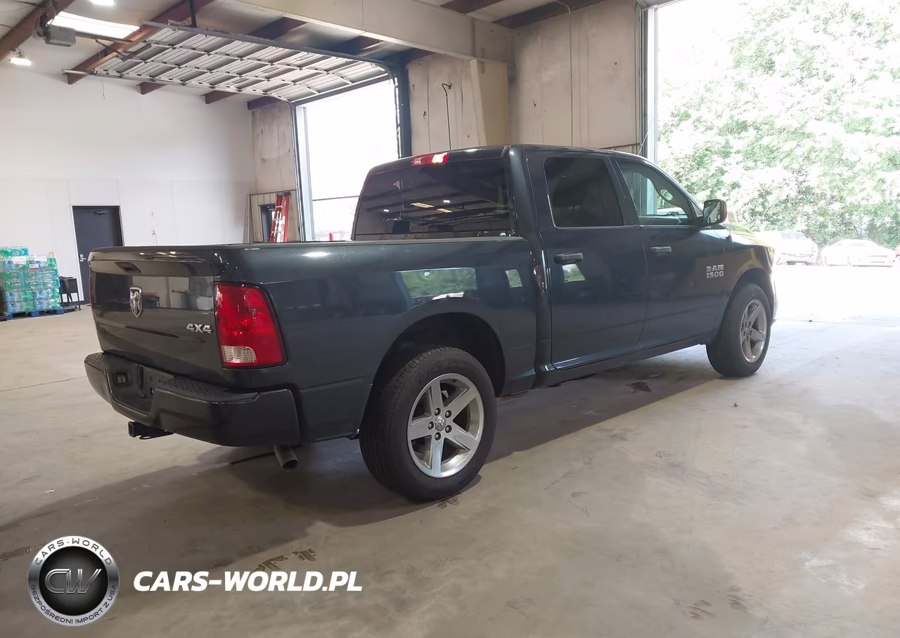 2018 Ram 1500 Express 4X4 5'7 Box VIN:3C6RR7KGXJG203515 - 4