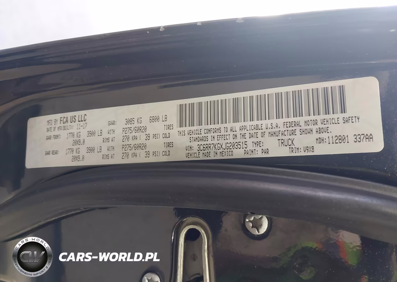 2018 Ram 1500 Express 4X4 5'7 Box VIN:3C6RR7KGXJG203515 - 9