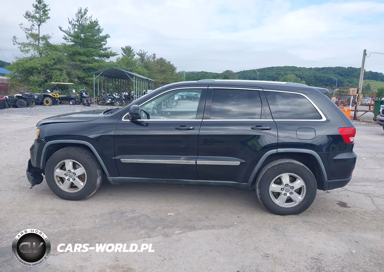 2011 Jeep Grand Cherokee Laredo VIN:1J4RR4GG6BC596735 - 14