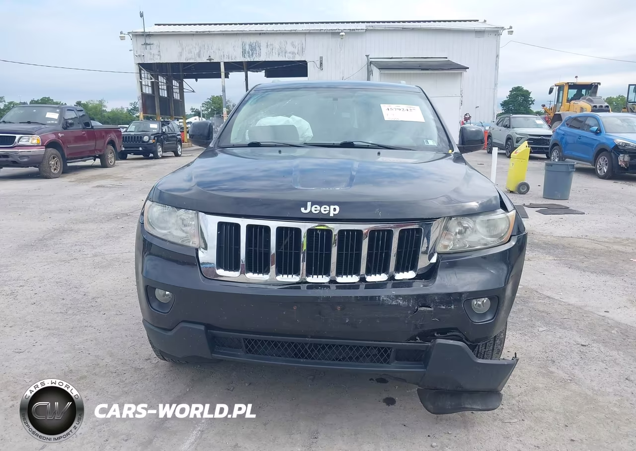 2011 Jeep Grand Cherokee Laredo VIN:1J4RR4GG6BC596735 - 6