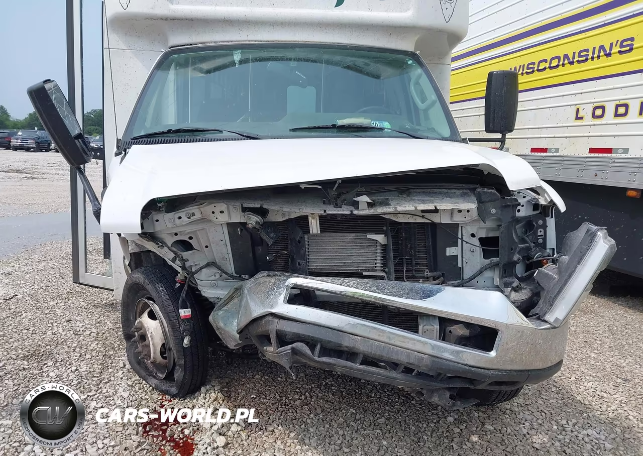 2017 Ford E-450 Cutaway VIN:1FDFE4FS3HDC24939 - 6