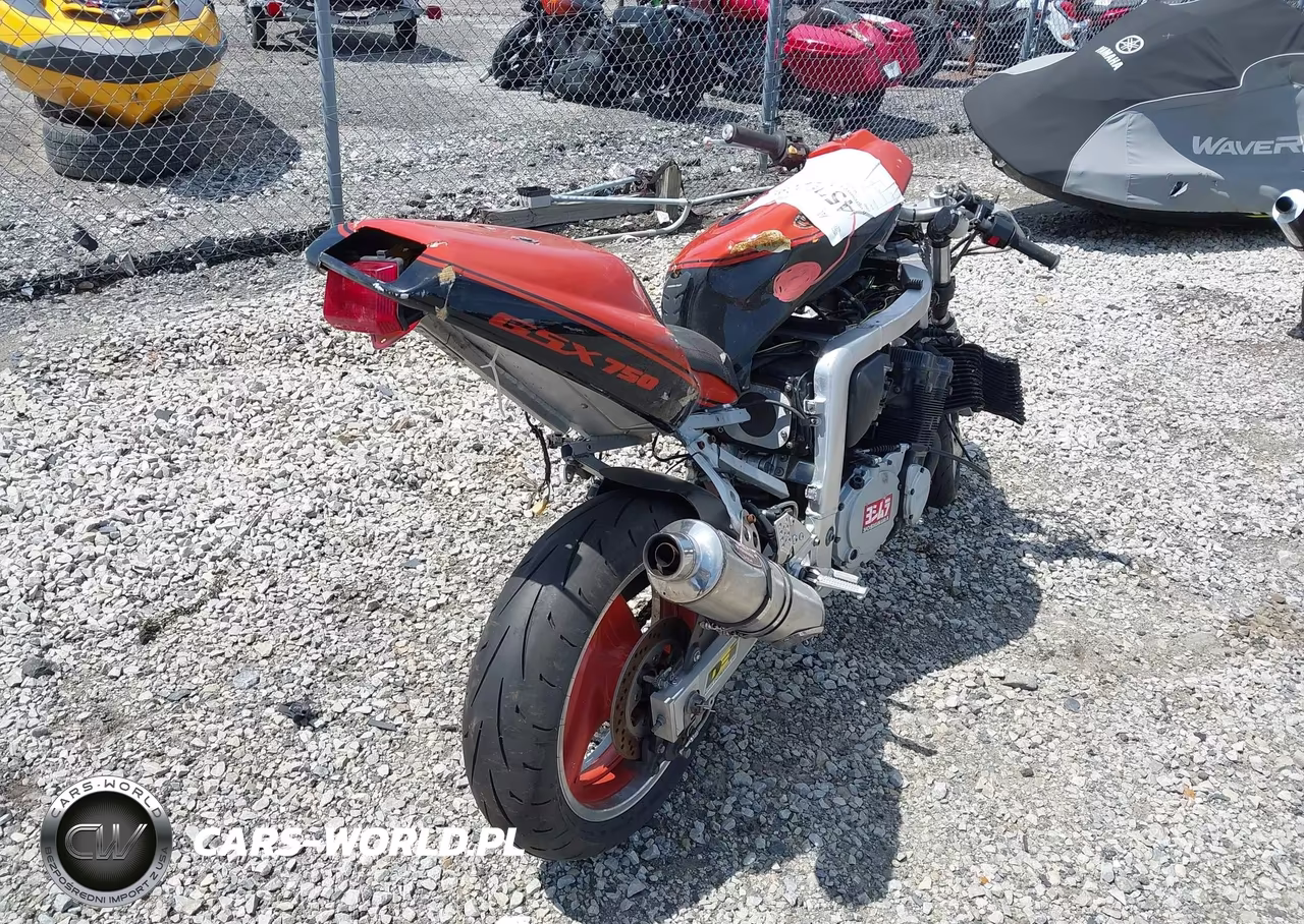 1990 Suzuki Gs500 E VIN:JS1GM51A1L2102207 - 4