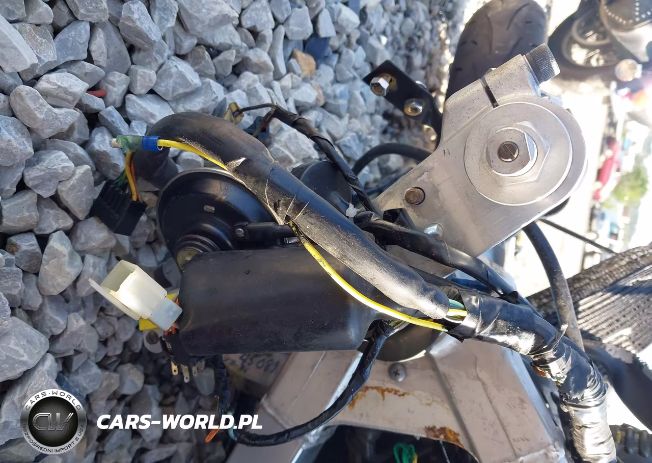 1990 Suzuki Gs500 E VIN:JS1GM51A1L2102207 - 7