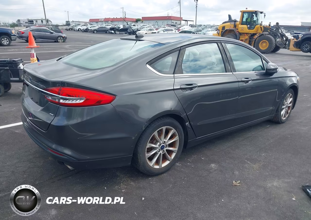 2017 Ford Fusion Se VIN:3FA6P0H78HR164900 - 4