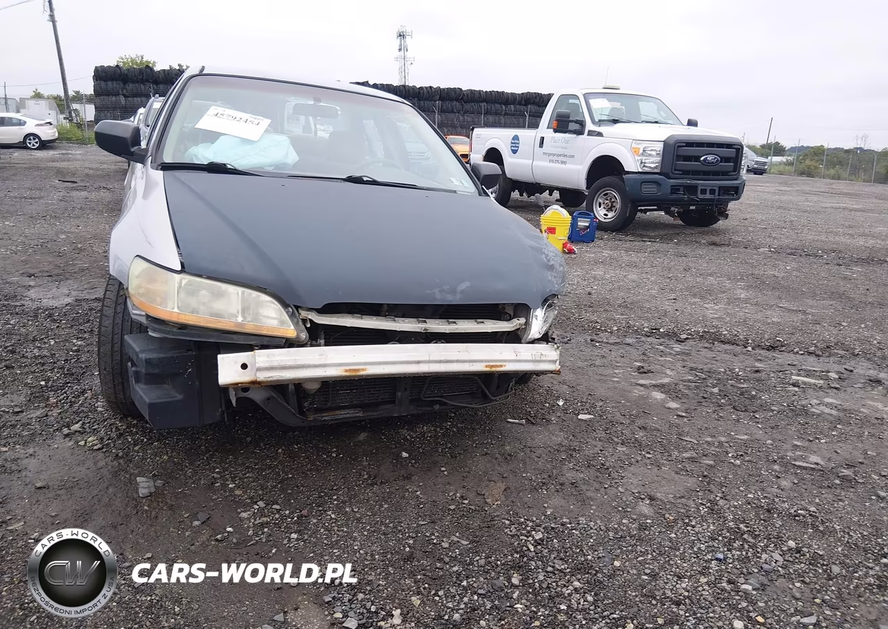 2002 Honda Accord 2.3 Vp VIN:1HGCF86602A012475 - 12