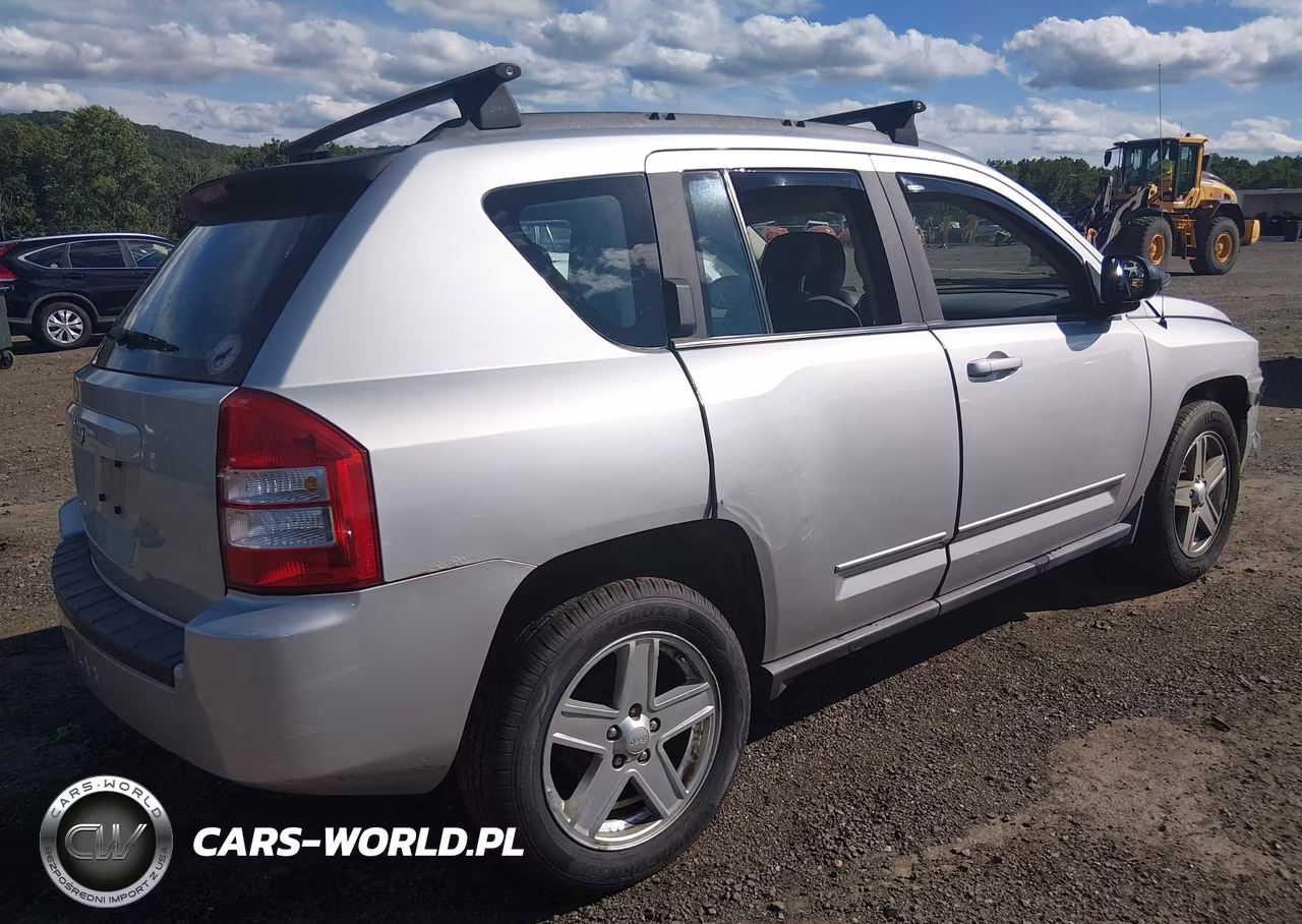 2010 Jeep Compass Sport VIN:1J4NF4FB8AD591512 - 4