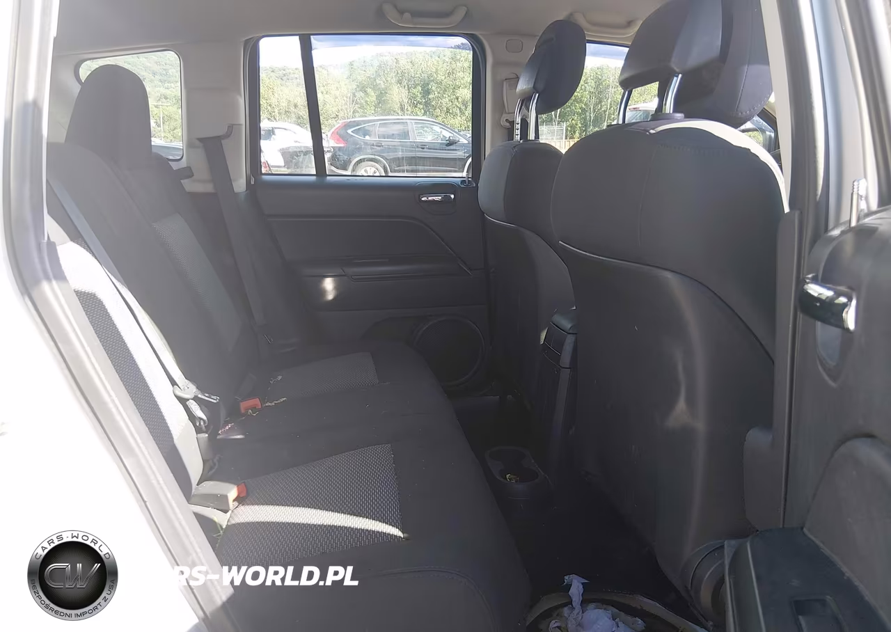 2010 Jeep Compass Sport VIN:1J4NF4FB8AD591512 - 8