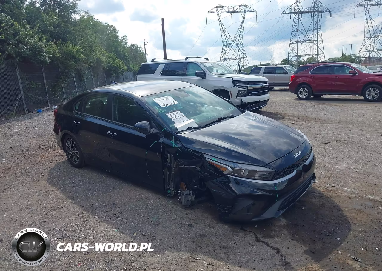 2023 Kia Forte Lxs