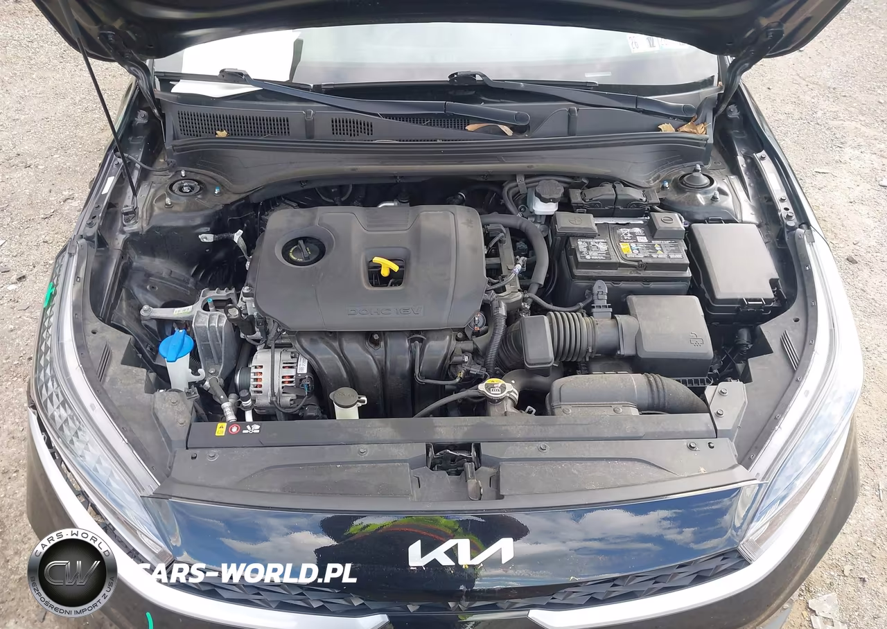 2023 Kia Forte Lxs VIN:3KPF24AD3PE561713 - 10
