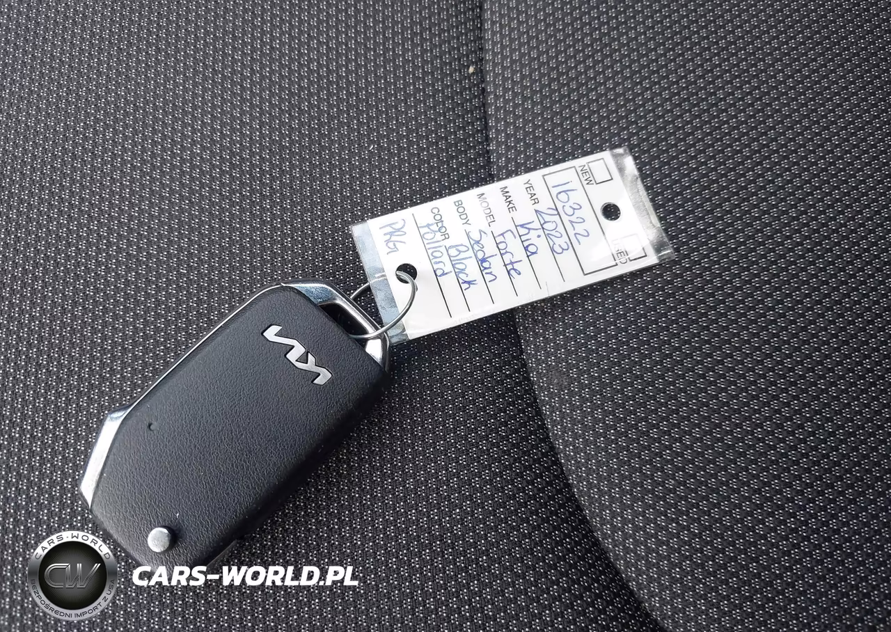 2023 Kia Forte Lxs VIN:3KPF24AD3PE561713 - 11
