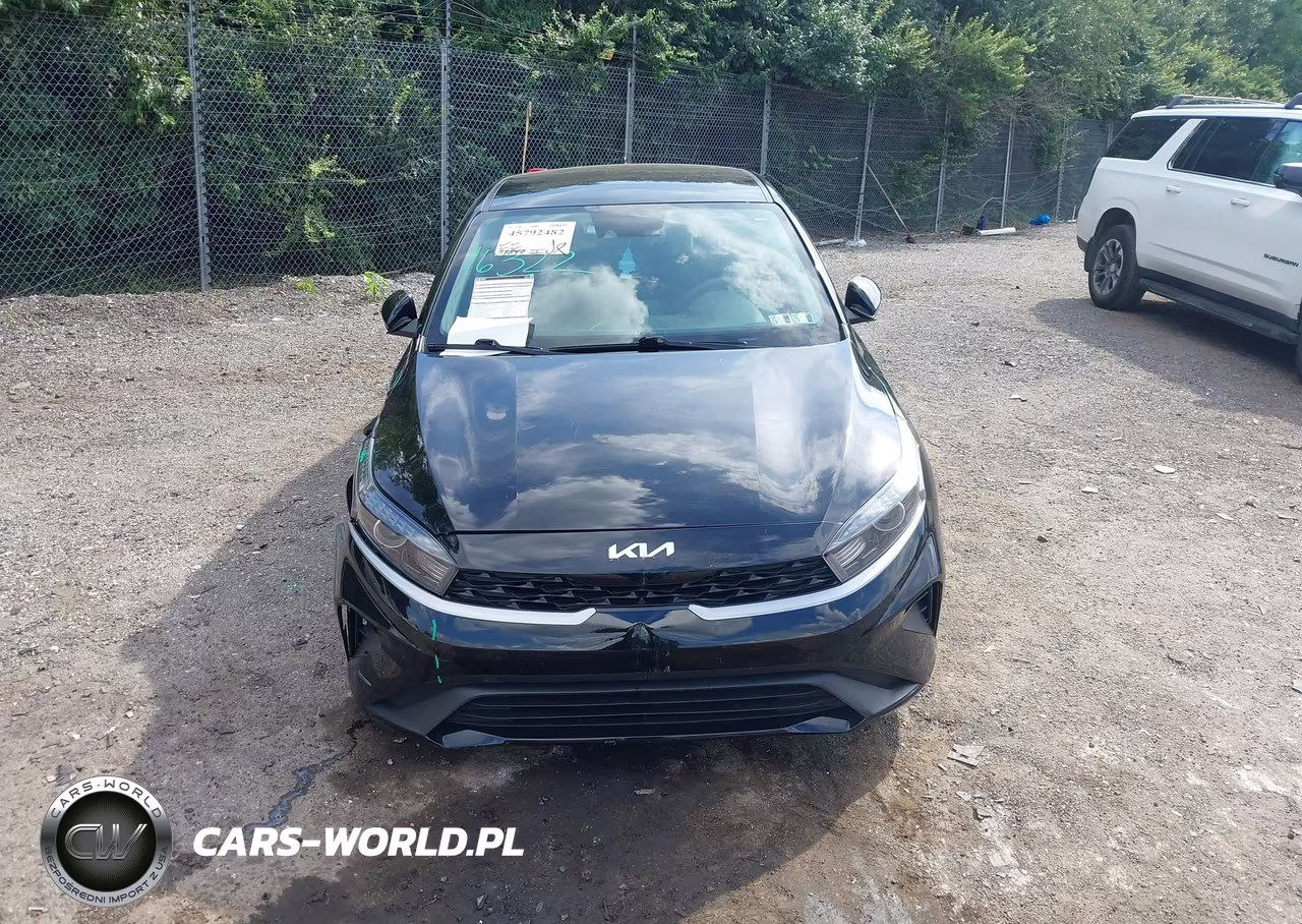 2023 Kia Forte Lxs VIN:3KPF24AD3PE561713 - 12