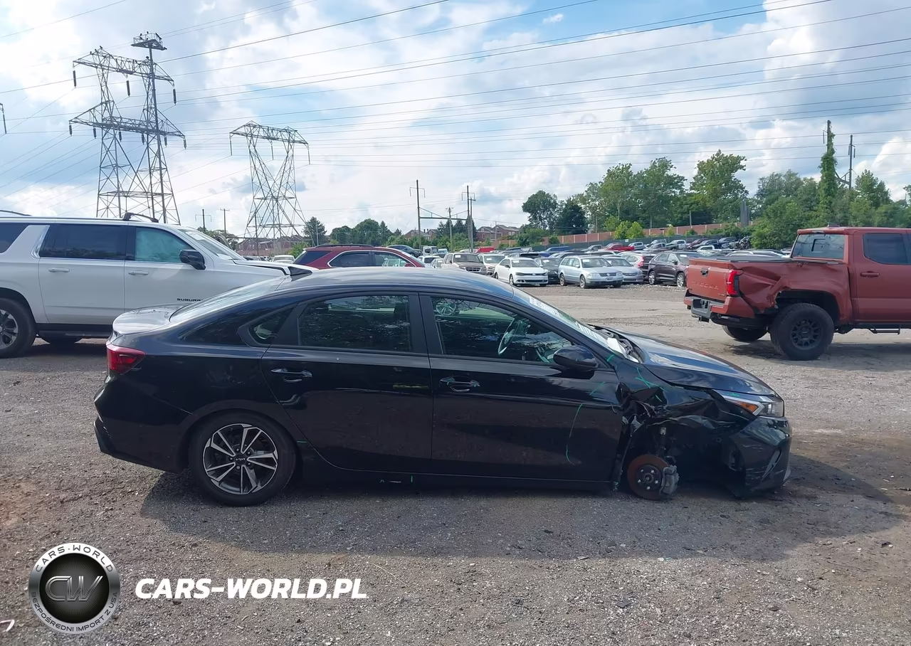 2023 Kia Forte Lxs VIN:3KPF24AD3PE561713 - 13
