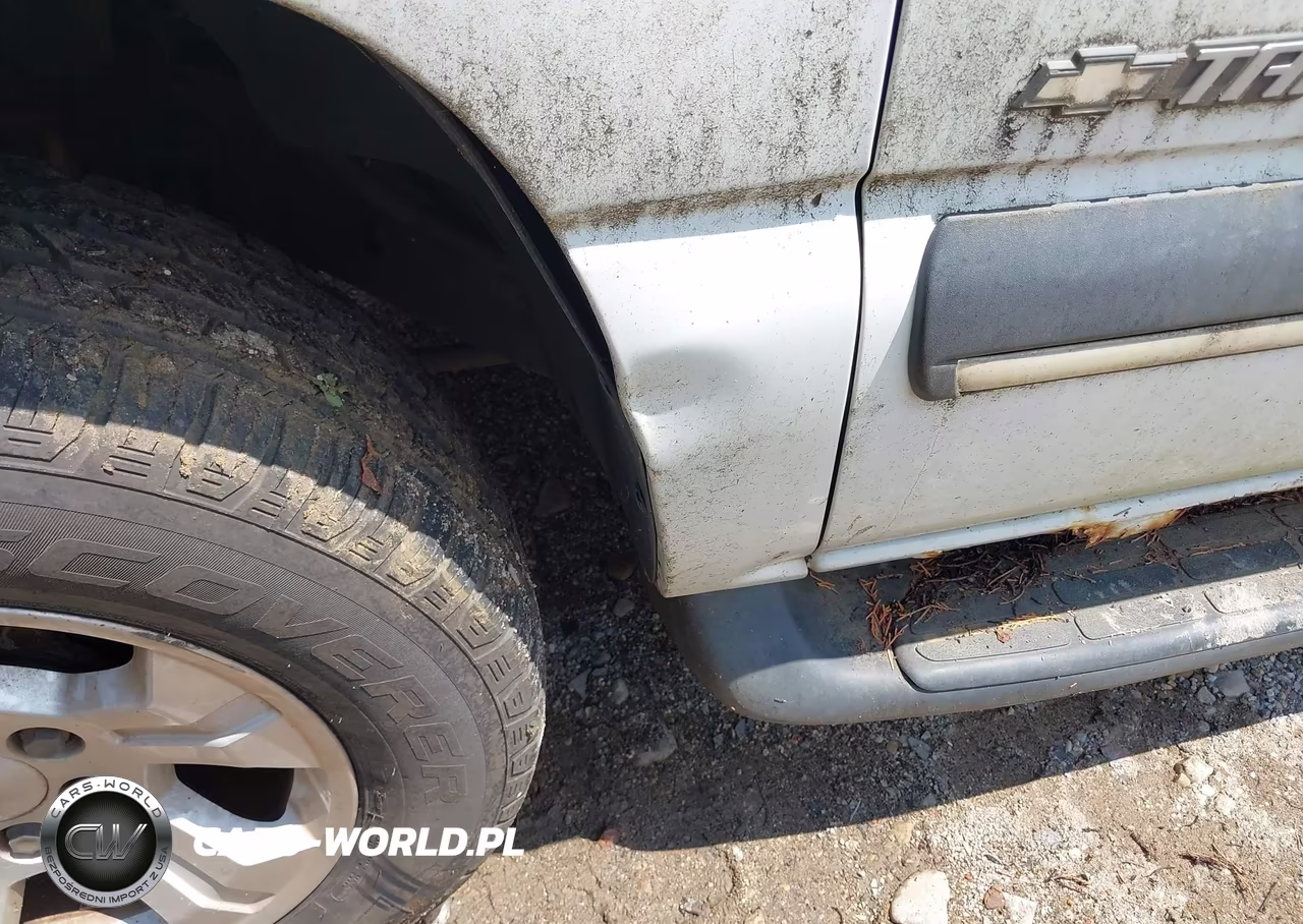 2002 Chevrolet Tahoe Ls VIN:1GNEK13V52J299700 - 13
