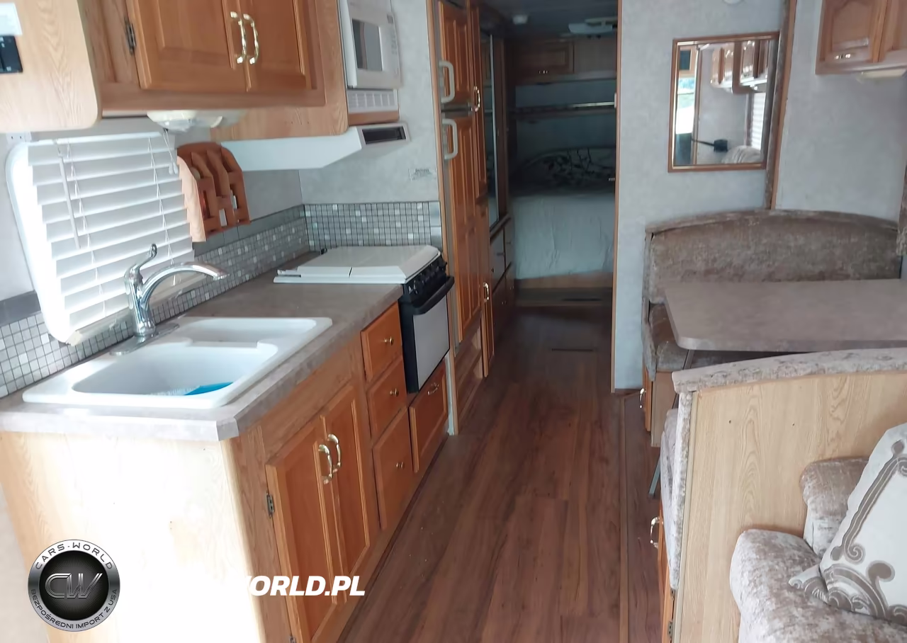 2002 Workhorse Custom Chassis Motorhome Chassis P3500 VIN:5B4LP57G423344544 - 8