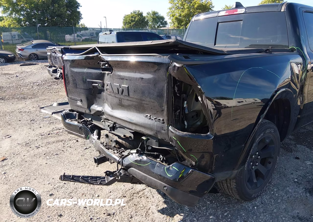2025 Ram 1500 Big Horn 4X4 5'7 Box VIN:1C6RRFFG5SN512922 - 18