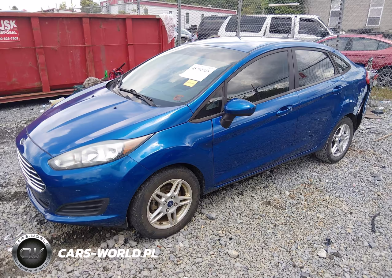 FORD FIESTA SE VIN:3FADP4BJ8JM142496 - 2