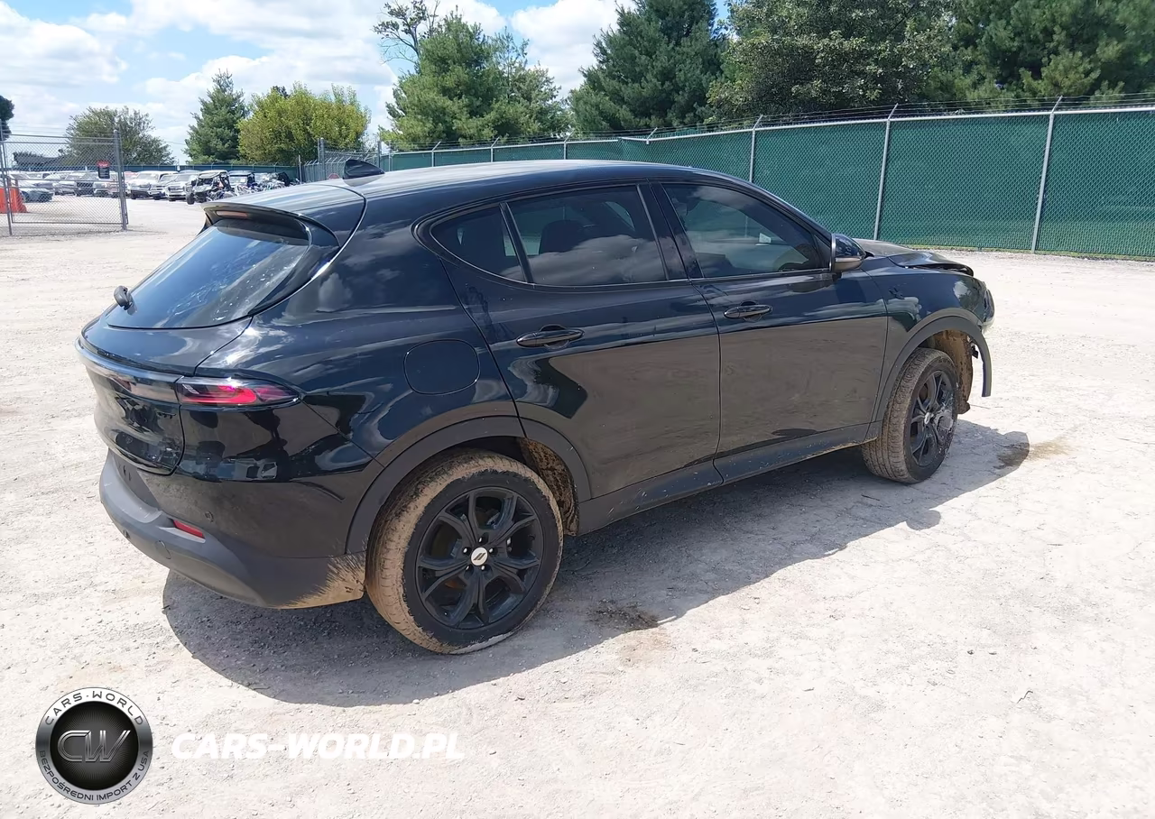 2023 Dodge Hornet Gt Awd VIN:ZACNDFAN8P3A02243 - 4
