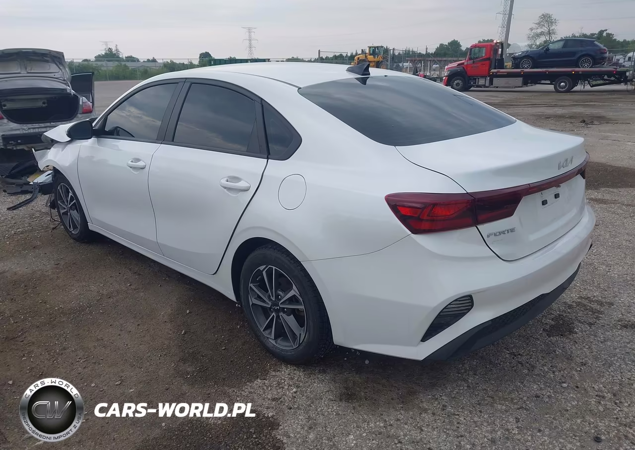 2023 Kia Forte Lxs VIN:3KPF24AD8PE649415 - 3