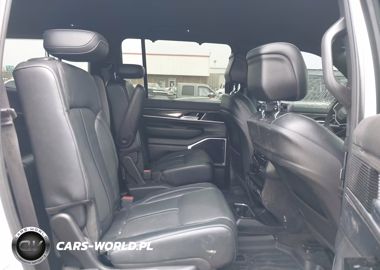 2022 Jeep Wagoneer Series Iii 4X4 VIN:1C4SJVDT2NS107408 - 8