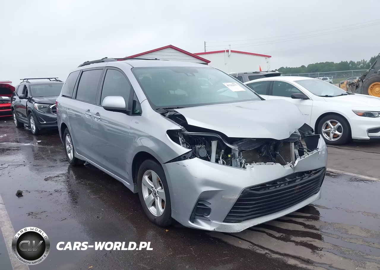 2019 Toyota Sienna Le 8 Passenger