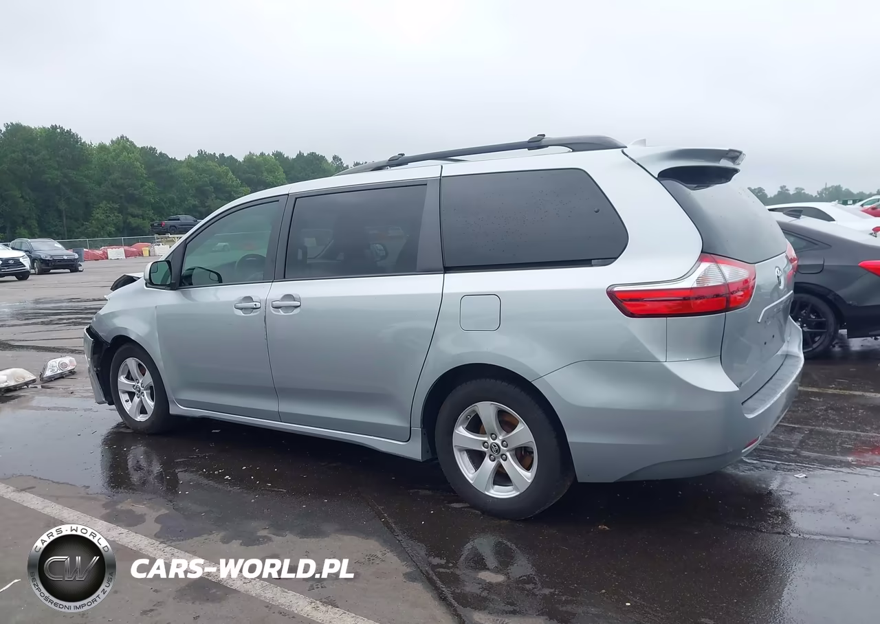 2019 Toyota Sienna Le 8 Passenger VIN:5TDKZ3DC6KS978846 - 15