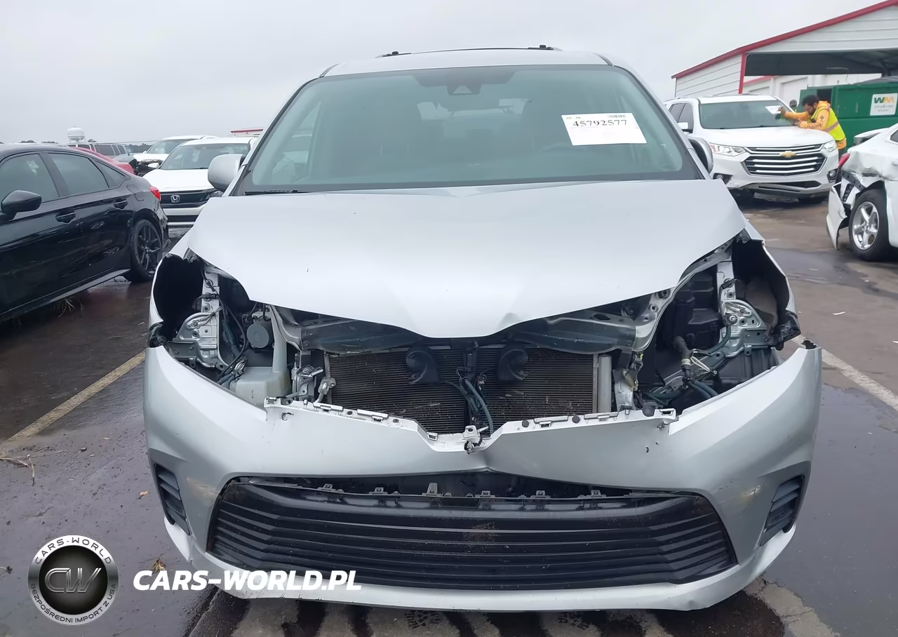 2019 Toyota Sienna Le 8 Passenger VIN:5TDKZ3DC6KS978846 - 6