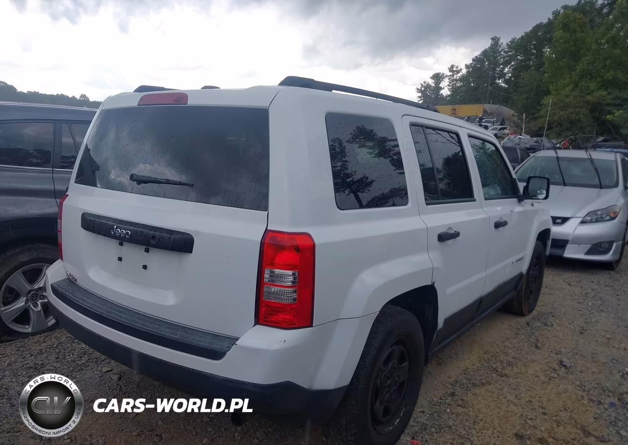 2016 Jeep Patriot Sport VIN:1C4NJPBB9GD774390 - 4