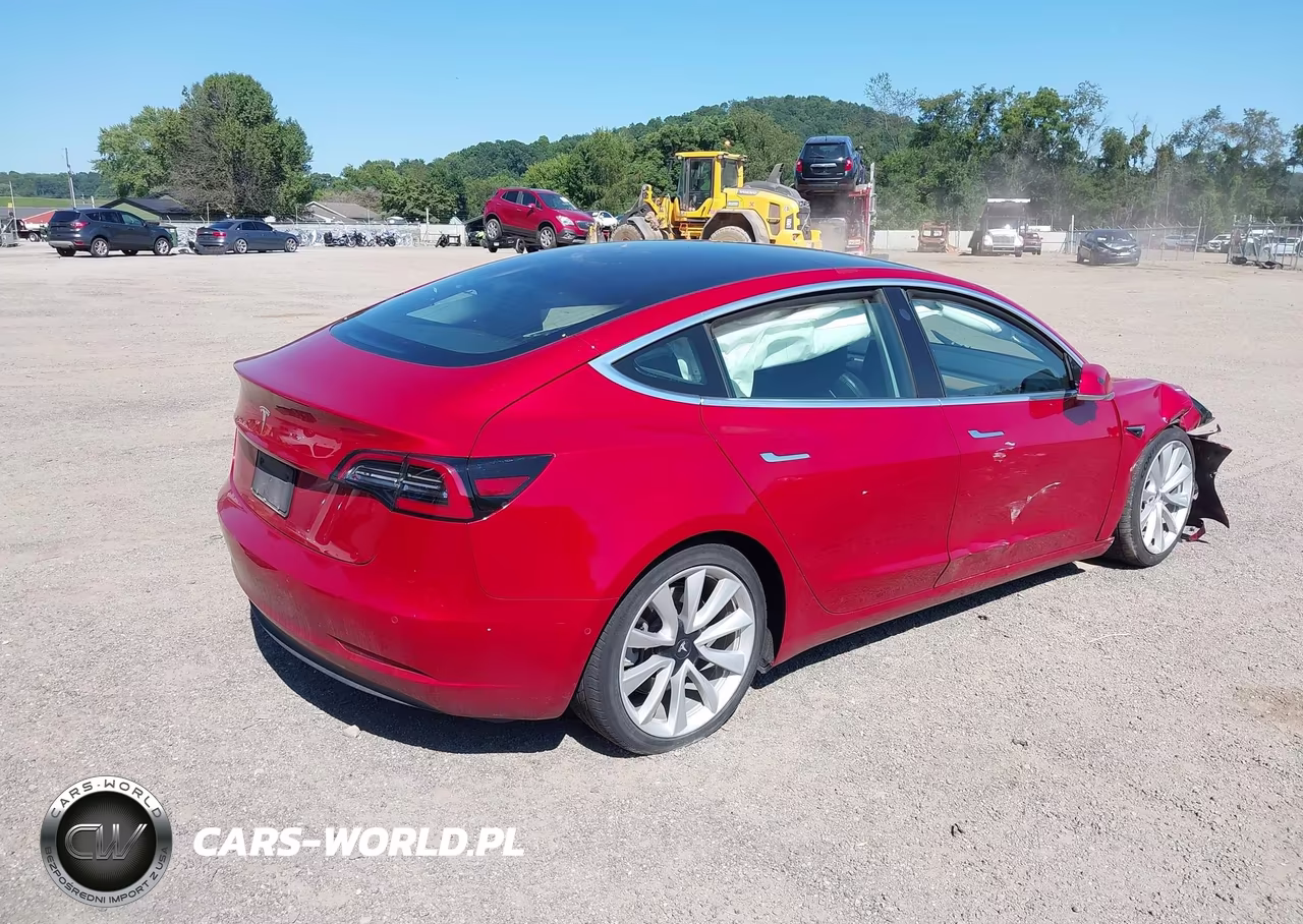 2020 Tesla Model 3 Standard Range Plus Rear-Wheel Drive-Standard Range Rear-Wheel Drive VIN:5YJ3E1EA4LF661283 - 4