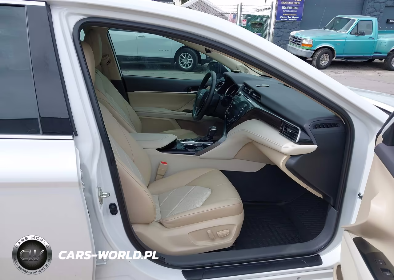 2019 Toyota Camry Xle VIN:4T1B11HK8KU839144 - 5