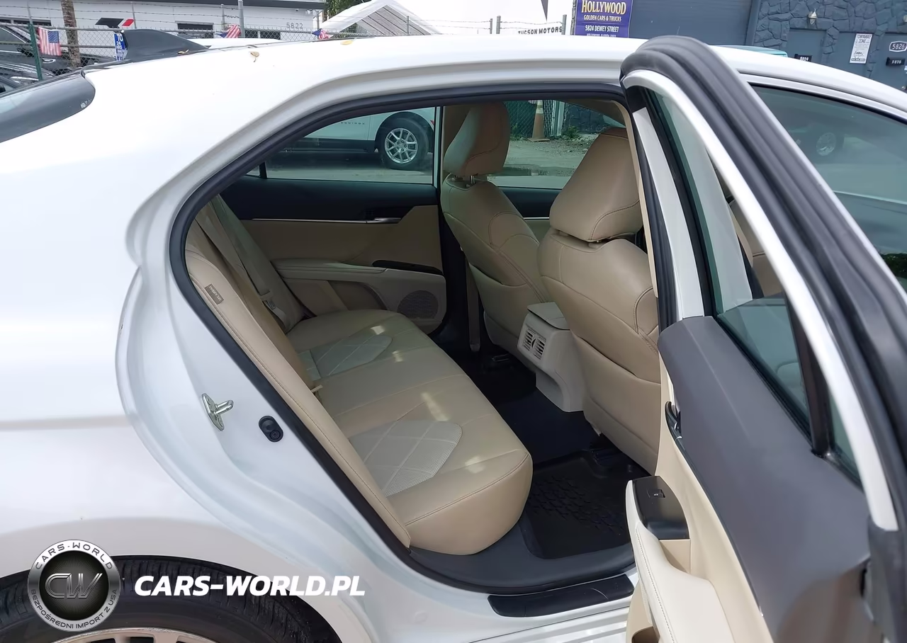 2019 Toyota Camry Xle VIN:4T1B11HK8KU839144 - 8