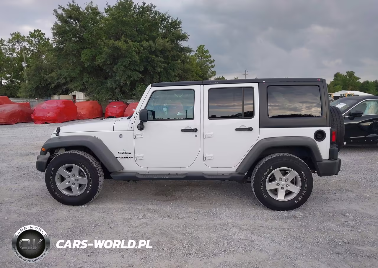 2016 Jeep Wrangler Unlimited Sport VIN:1C4BJWDG0GL196983 - 14