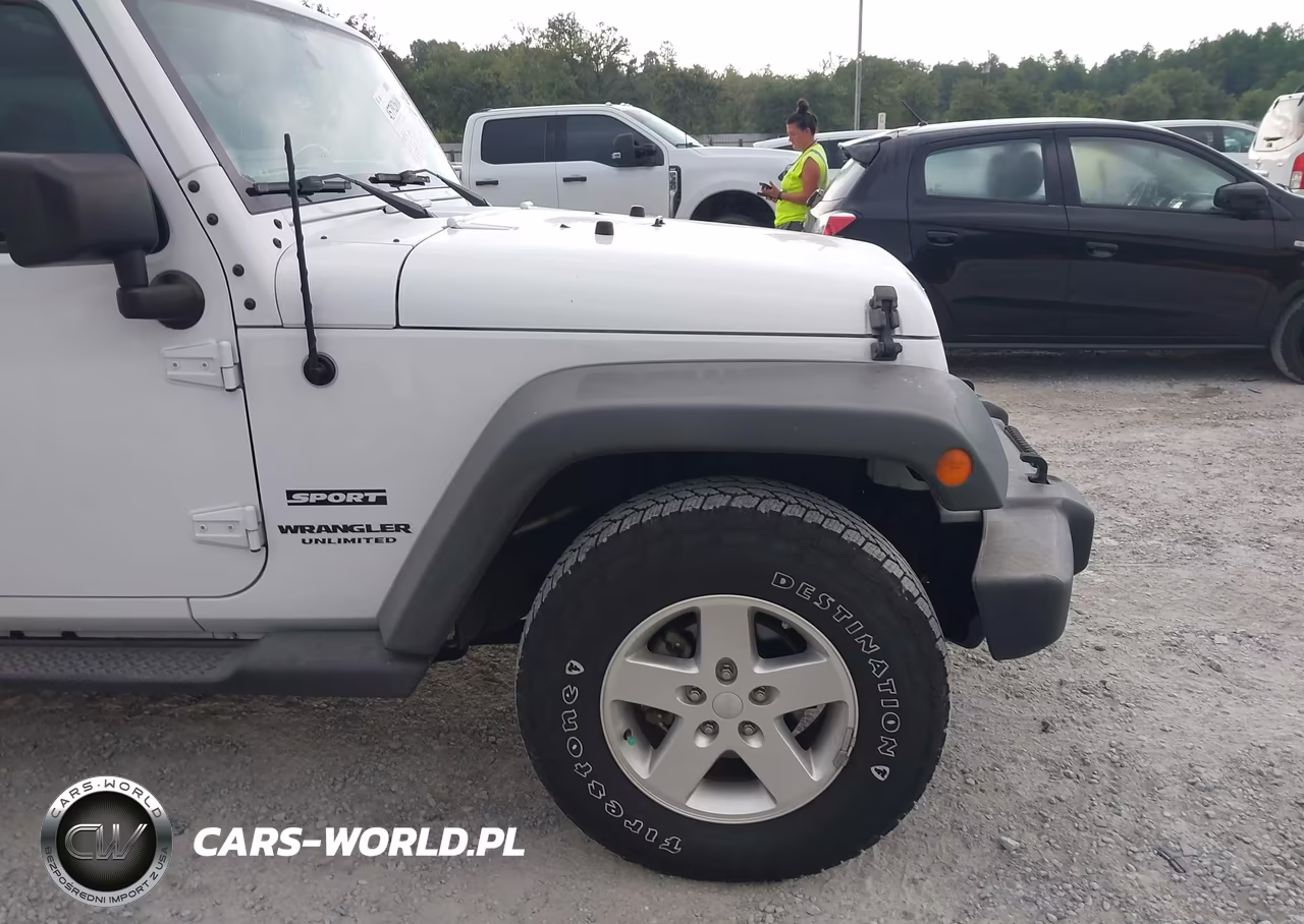 2016 Jeep Wrangler Unlimited Sport VIN:1C4BJWDG0GL196983 - 19