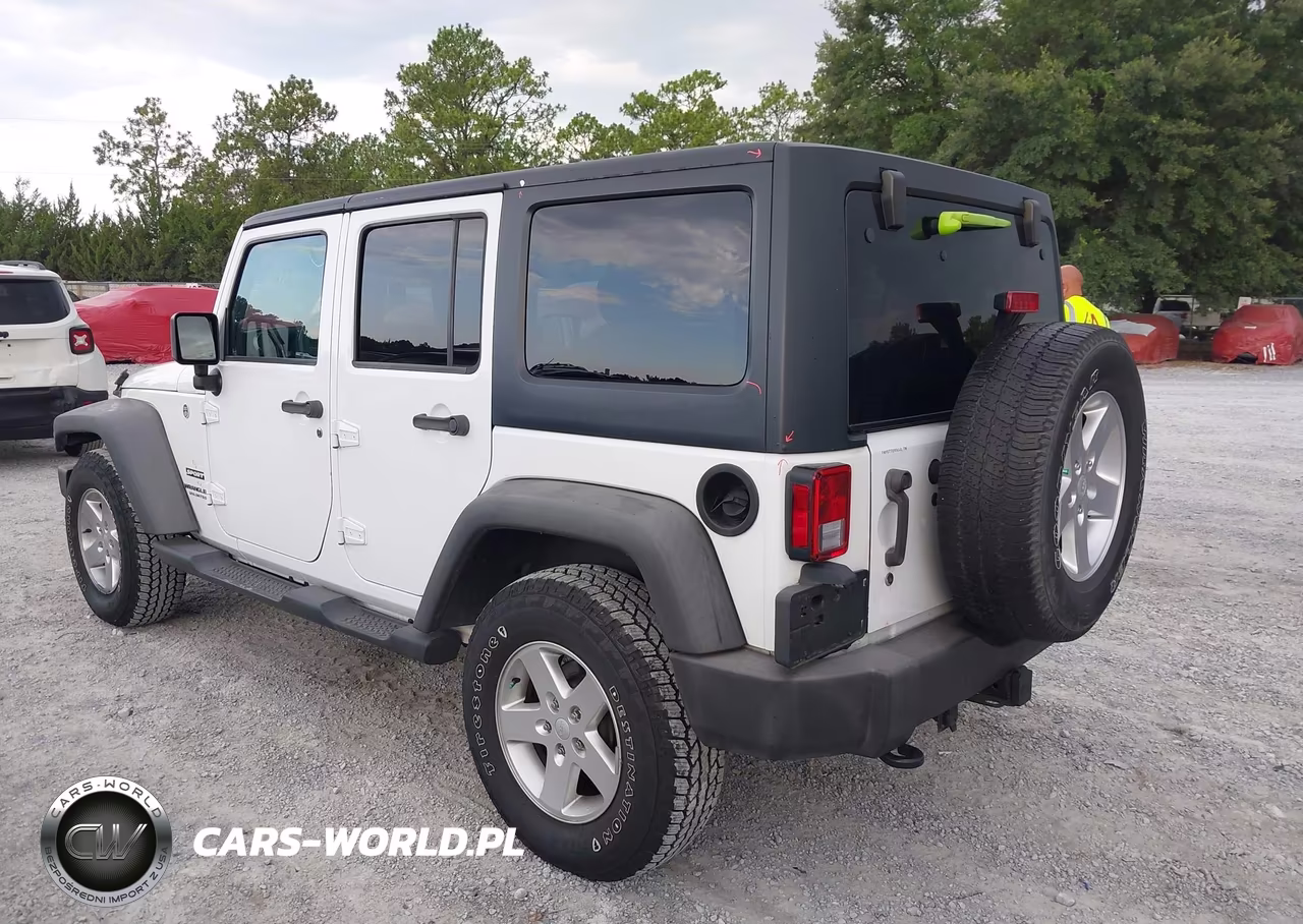 2016 Jeep Wrangler Unlimited Sport VIN:1C4BJWDG0GL196983 - 3