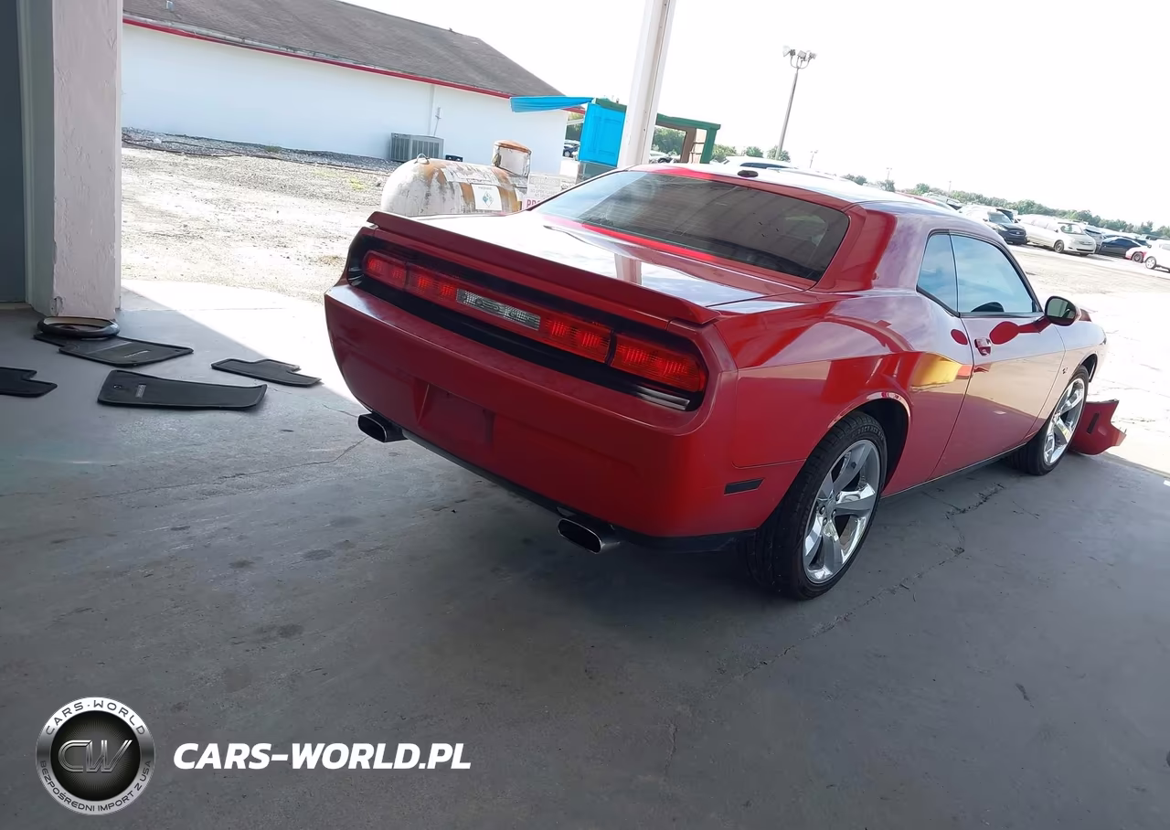 2013 Dodge Challenger R-T Plus VIN:2C3CDYBT8DH586007 - 4