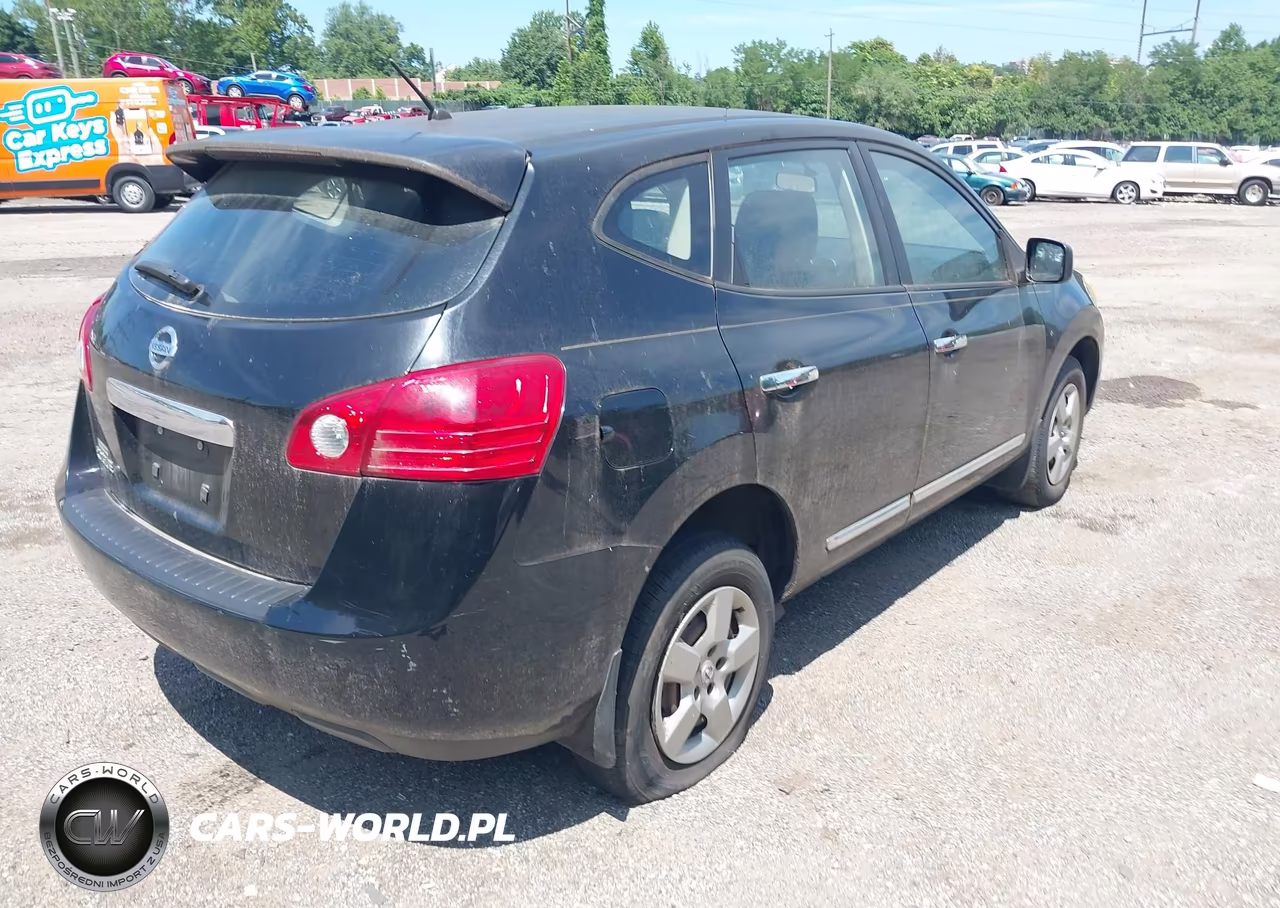 2011 Nissan Rogue S VIN:JN8AS5MV7BW250289 - 4