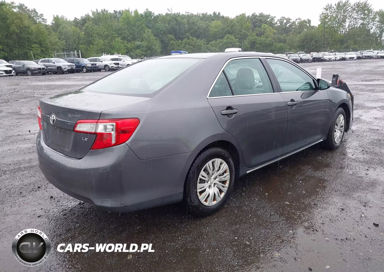 2012 Toyota Camry Le VIN:4T4BF1FK4CR249017 - 4