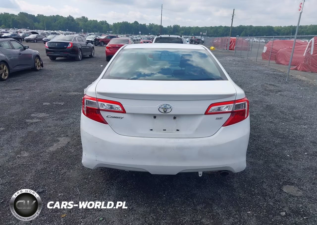 2013 Toyota Camry Se VIN:4T1BF1FK0DU648230 - 16