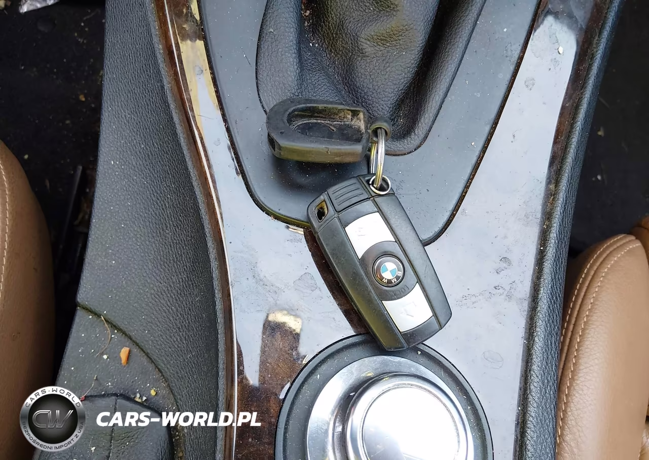 2008 BMW 335 I VIN:WBAWL73558PX56991 - 11