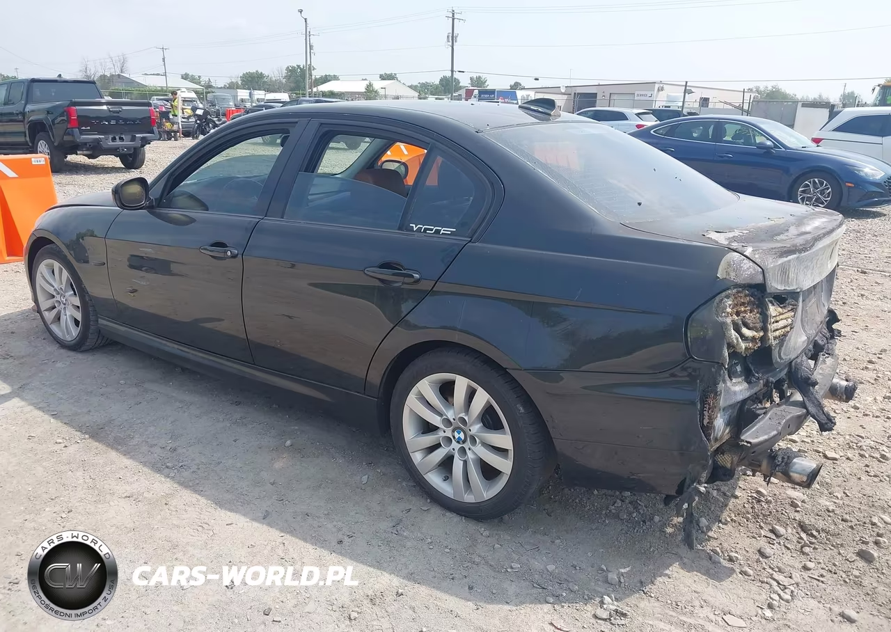 2011 BMW 335I xDrive VIN:WBAPL5C59BA921105 - 3