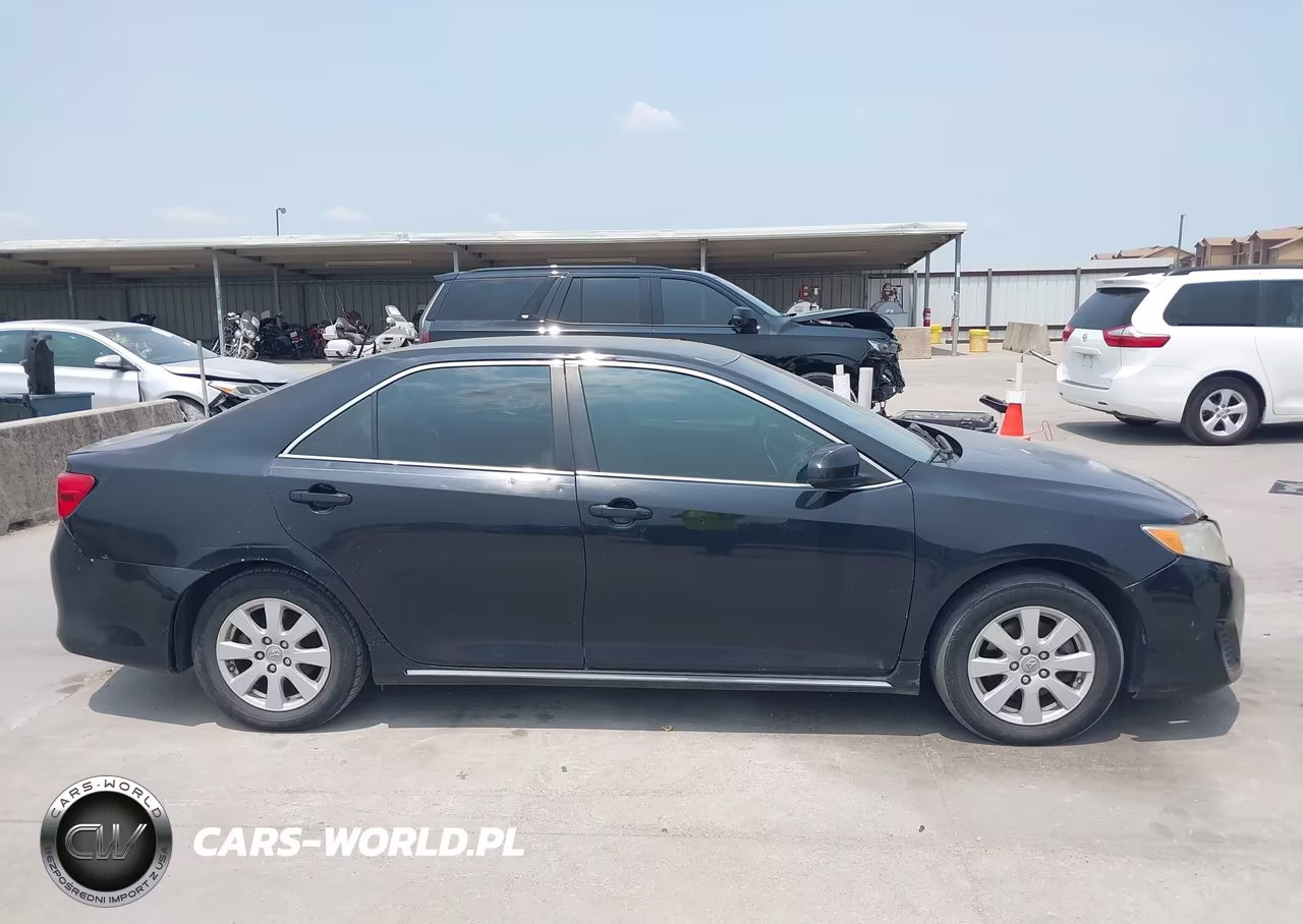 2014 Toyota Camry Le VIN:4T4BF1FK8ER434321 - 13