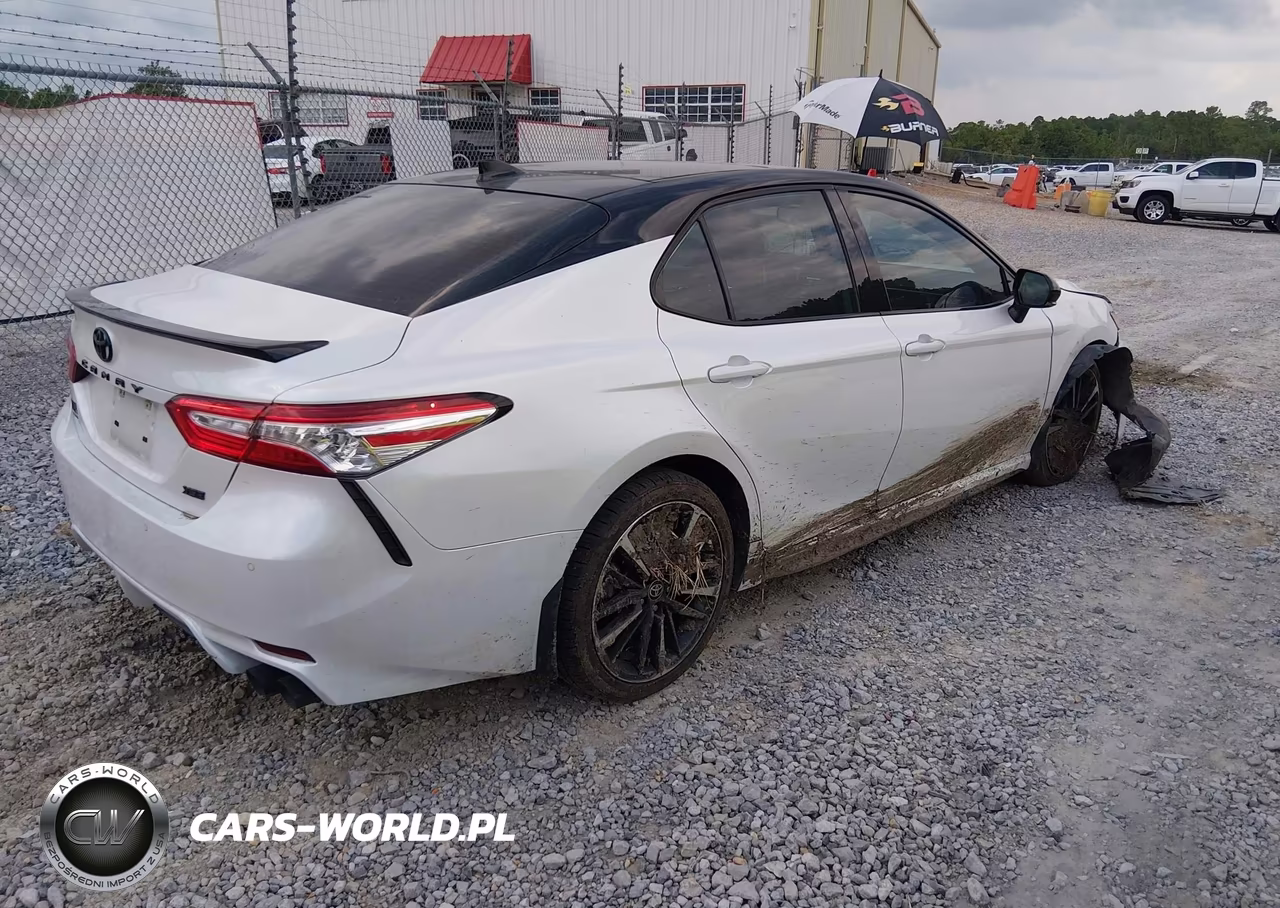 2020 Toyota Camry Xse VIN:4T1K61AK7LU374787 - 4