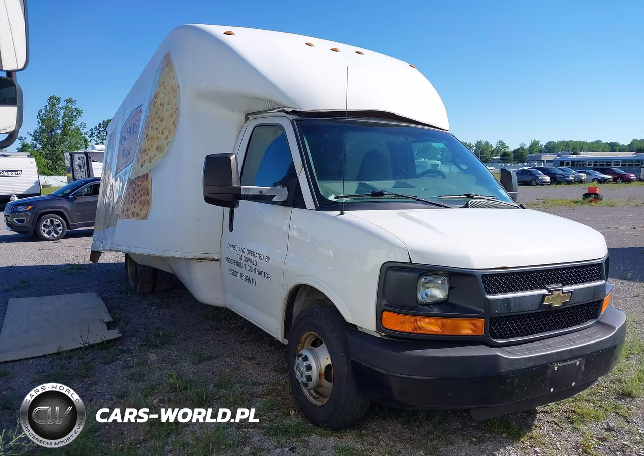 2016 Chevrolet Express Cutaway 3500 – zdjęcie 1 z 11