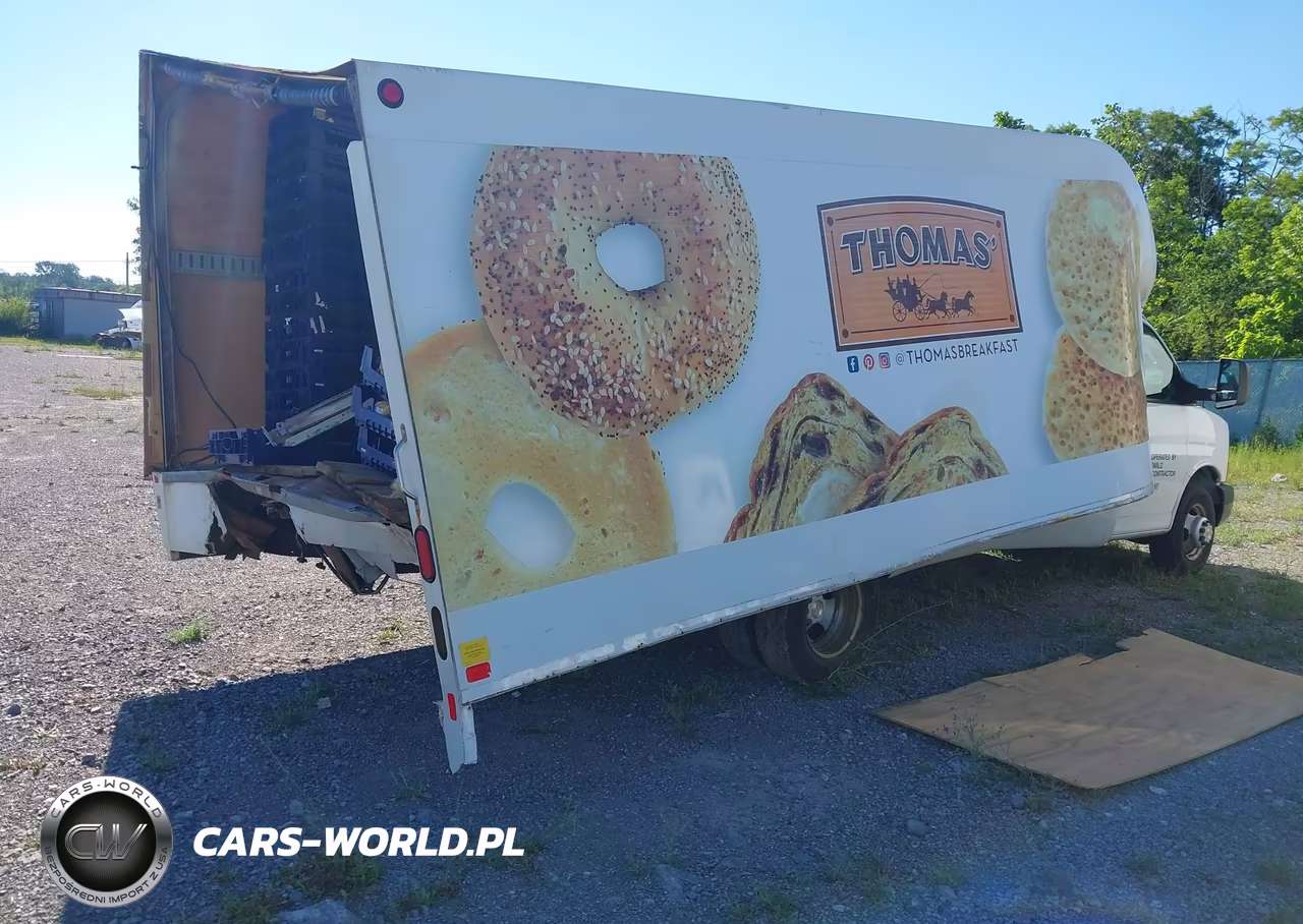 2016 Chevrolet Express Cutaway 3500 VIN:1GB3GTCG4G1340506 - 4