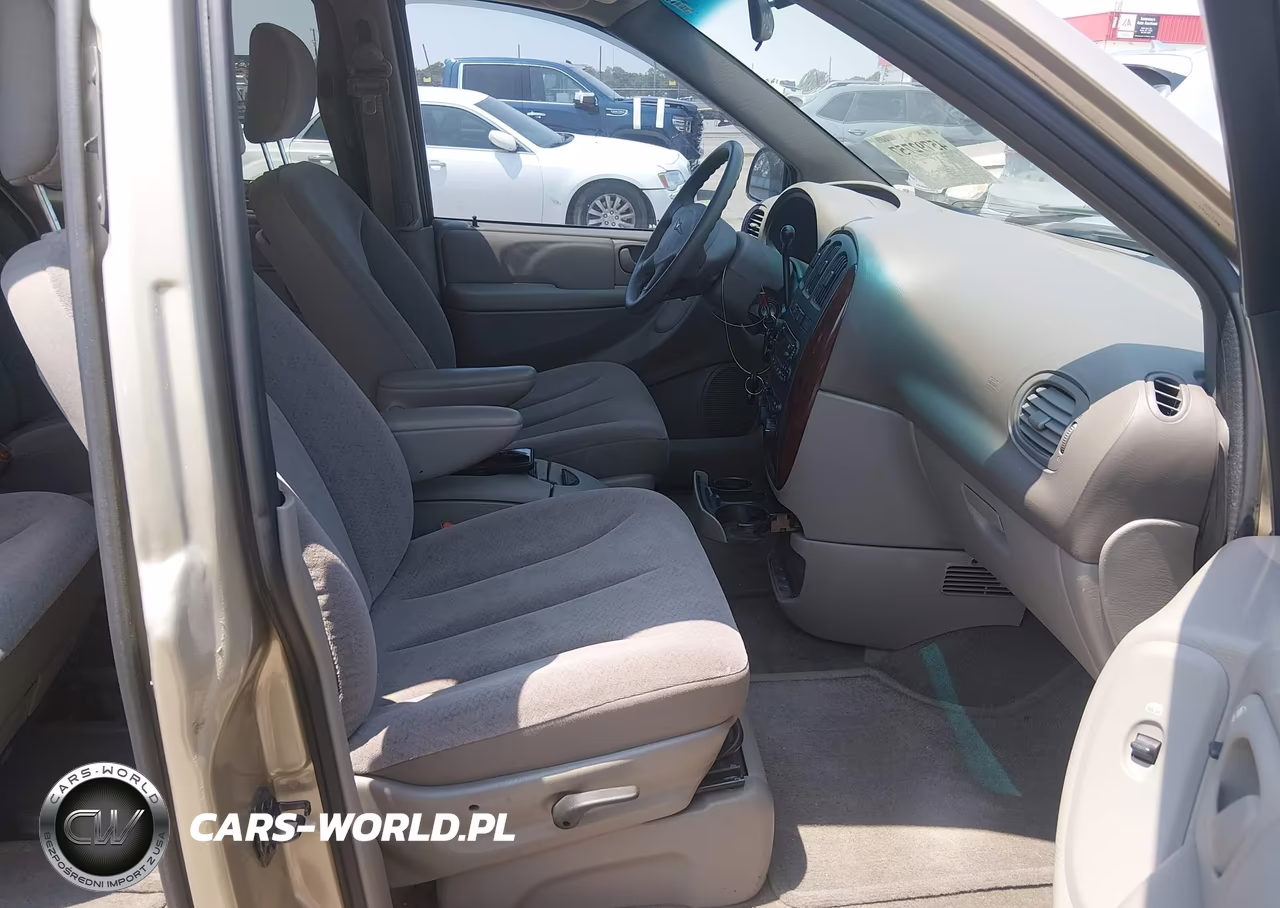 2002 Chrysler Town & Country Lx VIN:2C4GP44342R504758 - 5