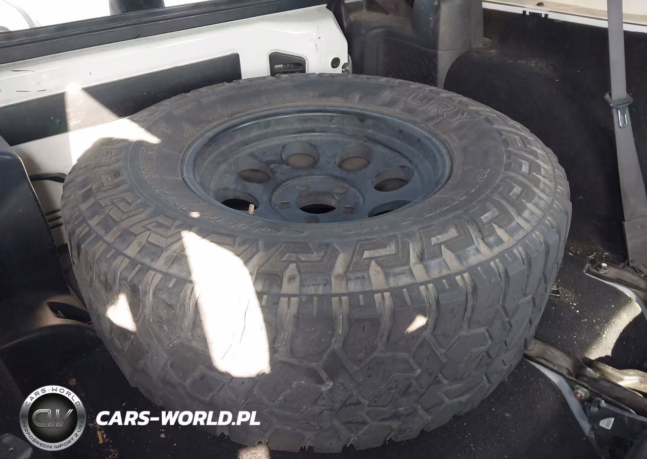 2011 Jeep Wrangler Unlimited Sport VIN:1J4HA3H17BL528662 - 12