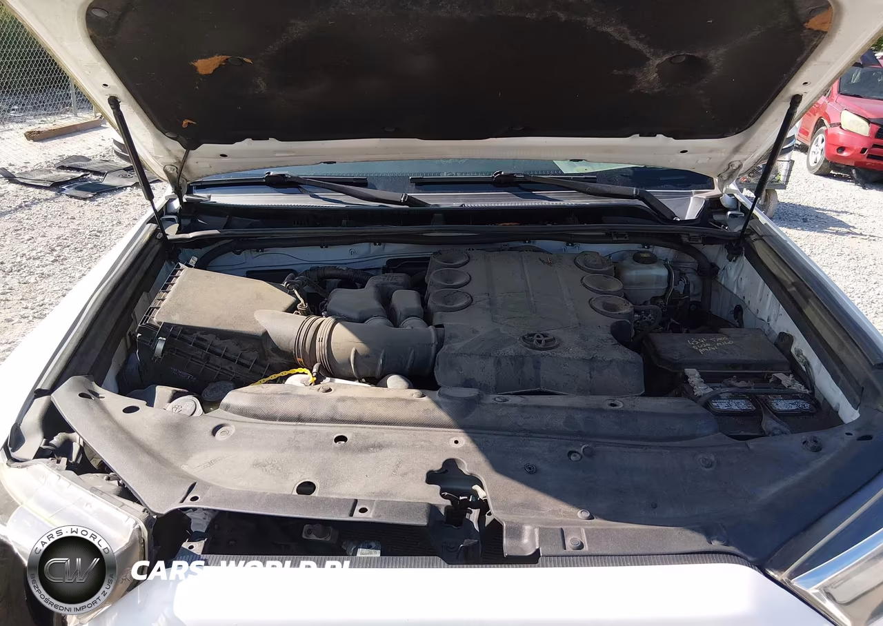 2018 Toyota 4Runner Trd Off Road Premium VIN:JTEBU5JR2J5533247 - 10