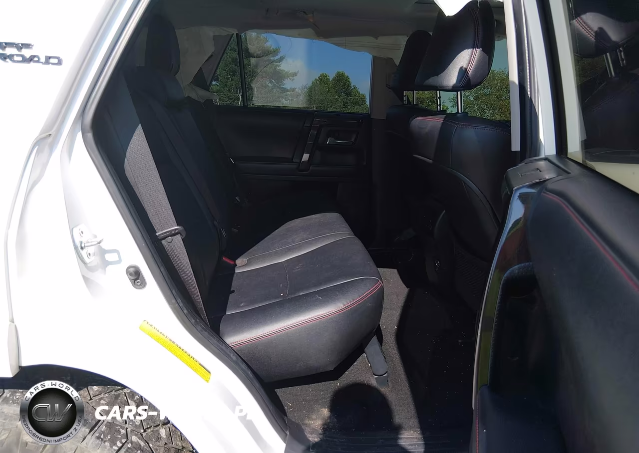 2018 Toyota 4Runner Trd Off Road Premium VIN:JTEBU5JR2J5533247 - 8