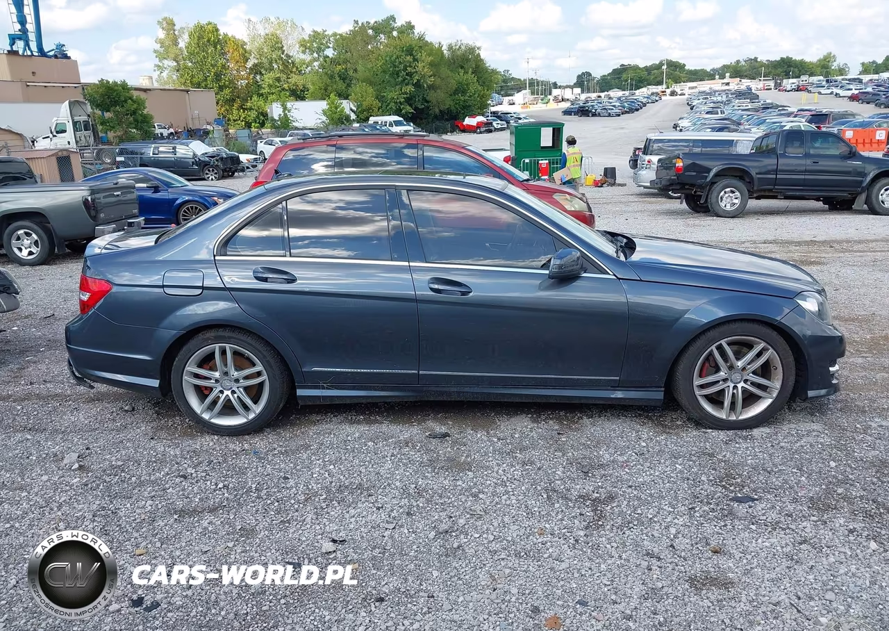 2013 Mercedes-Benz C 300 Luxury 4Matic-Sport 4Matic VIN:WDDGF8AB5DR288729 - 14