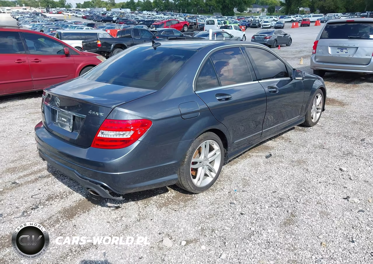 2013 Mercedes-Benz C 300 Luxury 4Matic-Sport 4Matic VIN:WDDGF8AB5DR288729 - 4
